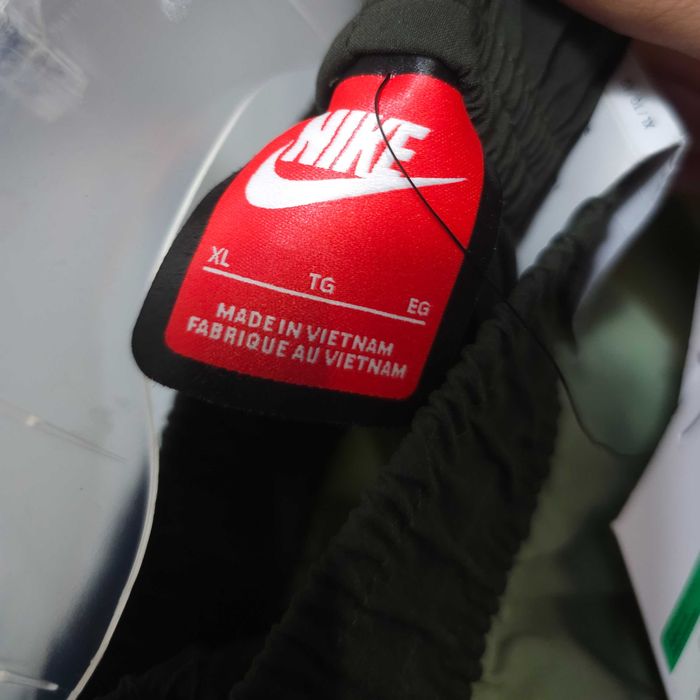 Панталон Nike M Tech WVN Pro Pant, размер XL - Чисто Нов, Оригинален (Светлозелен/Черен)