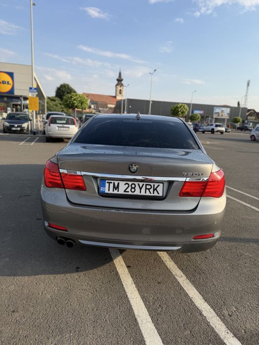 BMW Seria 7 2010 — imagine 5