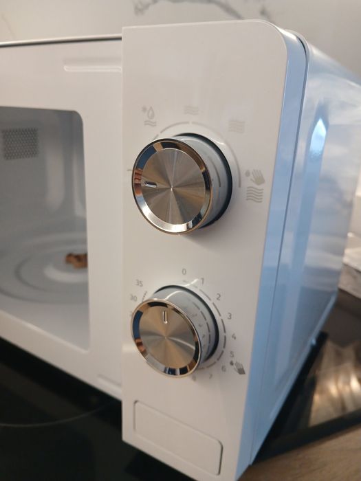 Микровълнова Gorenje MO17E1W / КАТО НОВА • Перфектна !