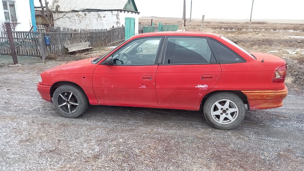 Продам опель астра 1.6