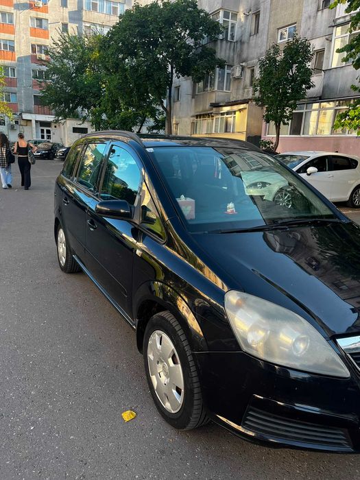 Opel Zafira b 7 locuri