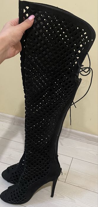 черни токчета ботуш