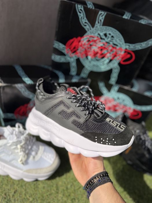 Versace Chain Reaction