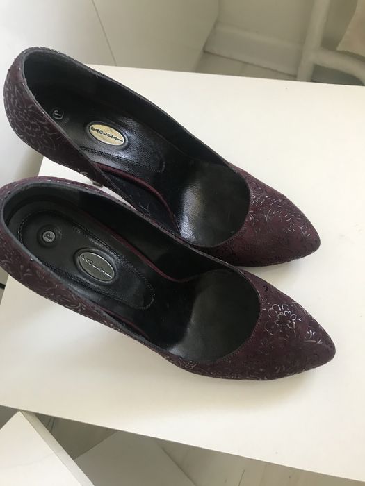 Продам туфли на каблуке