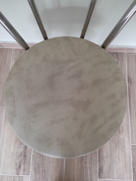 Vând 4 scaune bucătărie