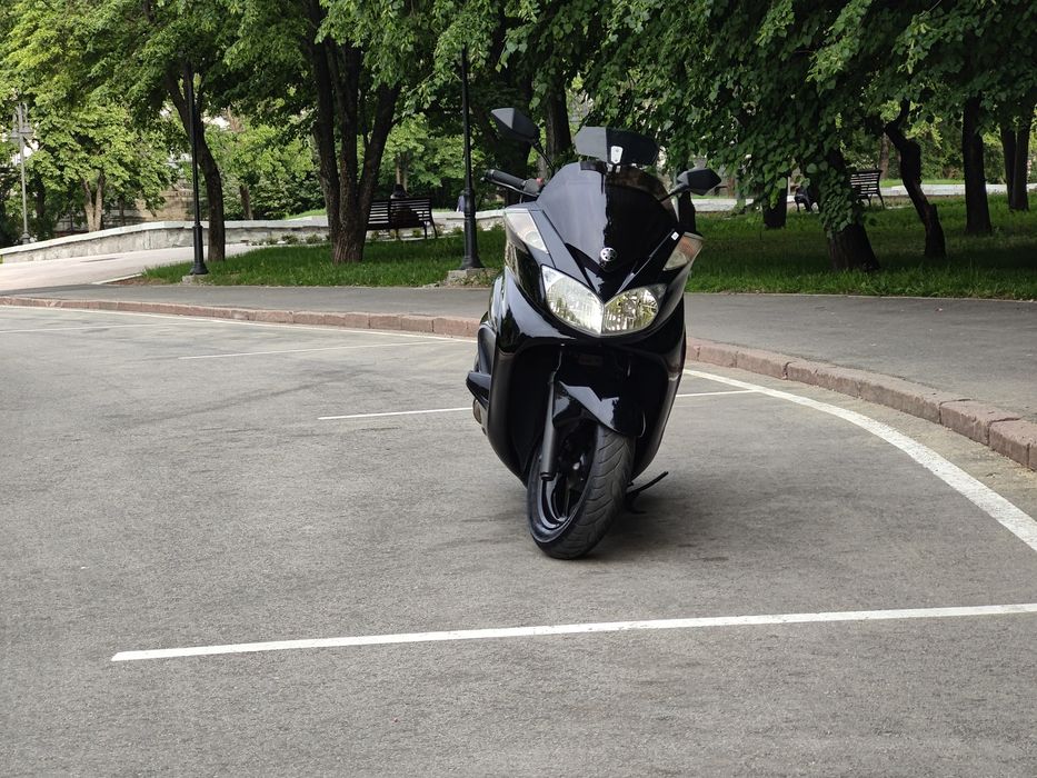Yamaha grand majesty 250
