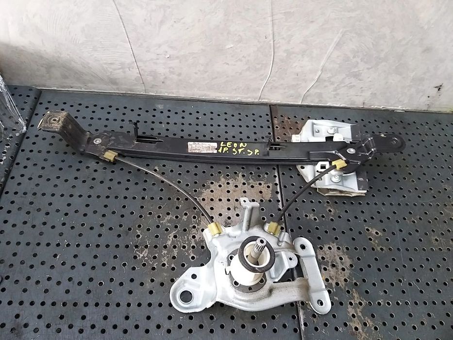 Macara manuala stanga spate seat leon 1p 1p0839461