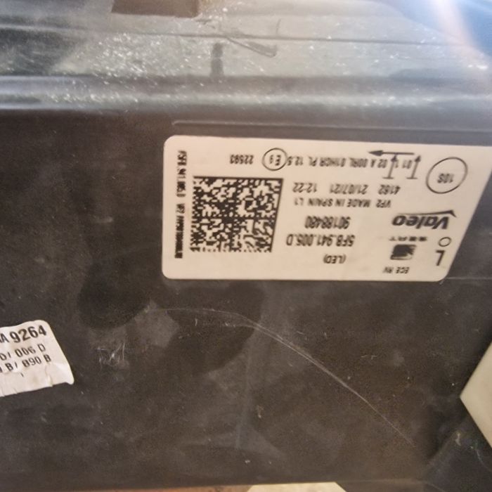 Seat Leon 2021 LED ляв фар