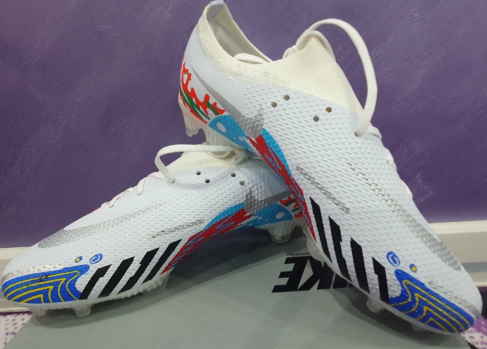 Професионални Бутонки  Nike Phantom GT II Elite James Milner