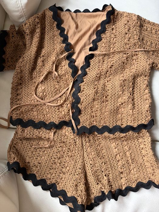 Комплект къс панталон и блуза