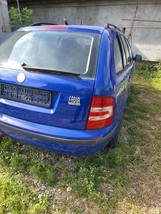 Vând Skoda Fabia 1