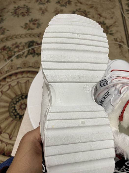 Зимние кроссовки