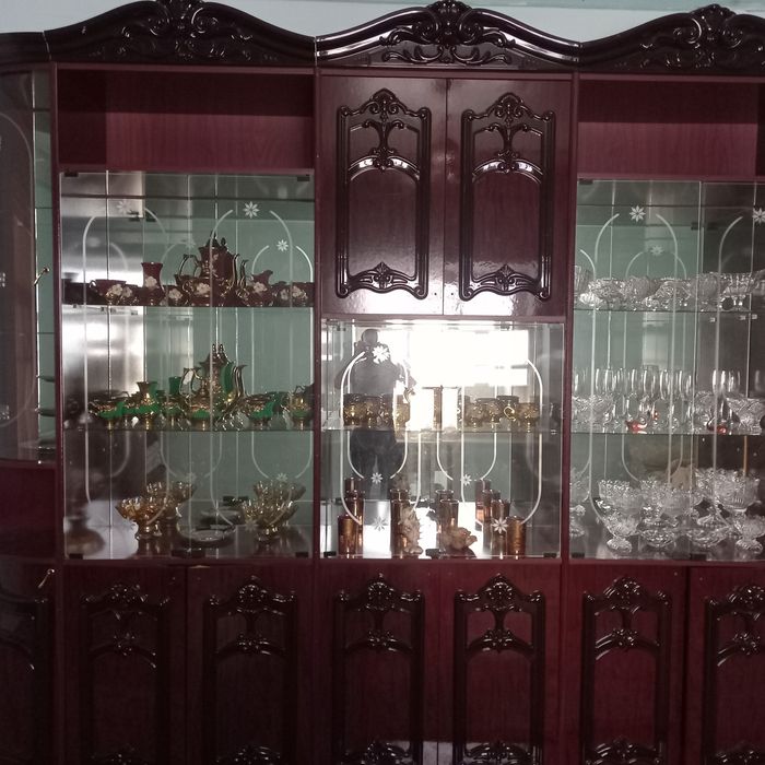 Servant stenka sotiladi