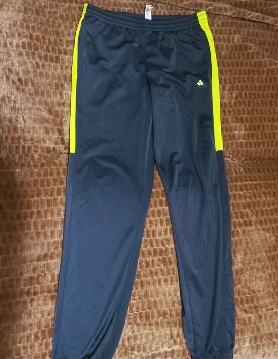 Trening Adidas pt baieti