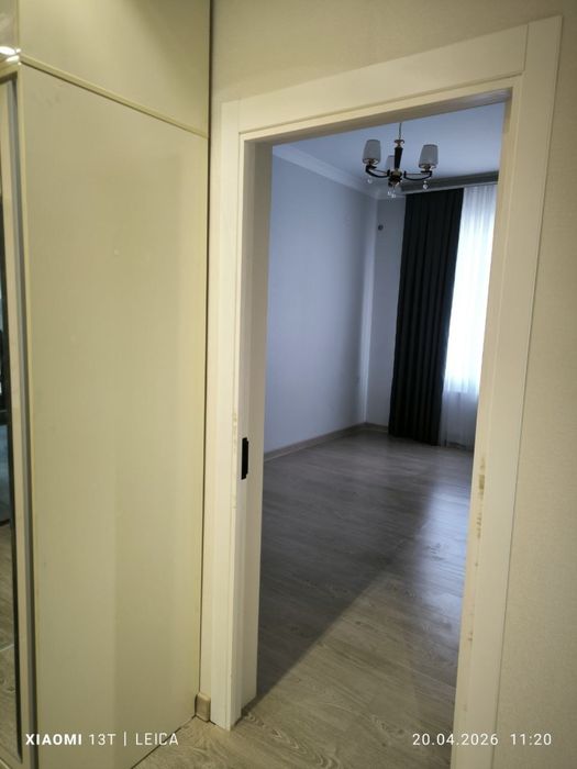 Sergeli-5 da yangi novostroykada 3 xonali kvartira sotiladi