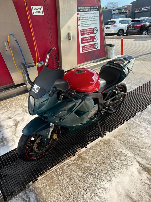 Vand motocicleta Hiosung 250 2 pistoane