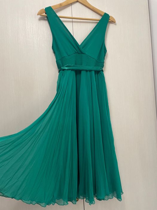 Vand rochie de ocazie, Irina Schrotter