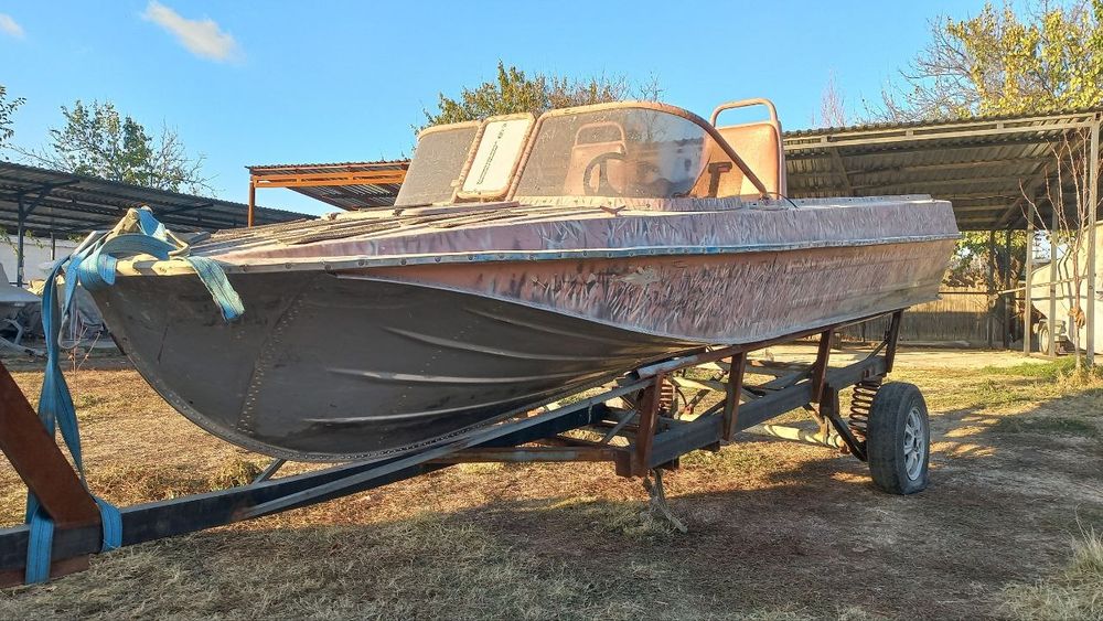 Продается лодка Казанка 5М3