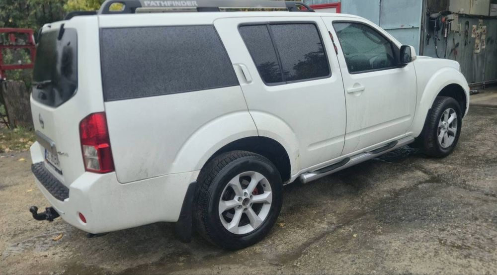 NISSAN Pathfinder 0 — imagine 3