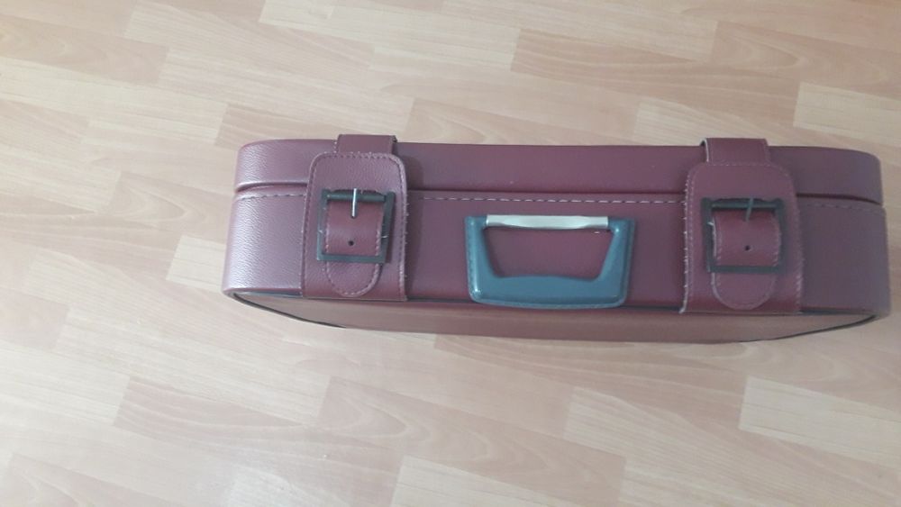 Кожанный чемодан. С КЛЮЧИКОМ.