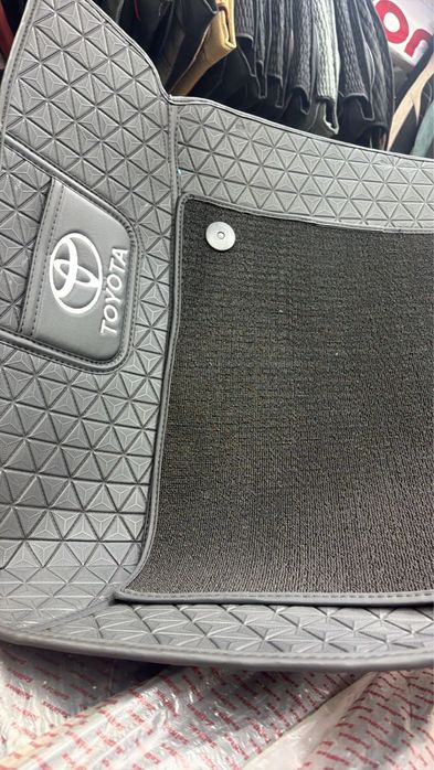 Чехлы, полтки , рули и алькантара панель