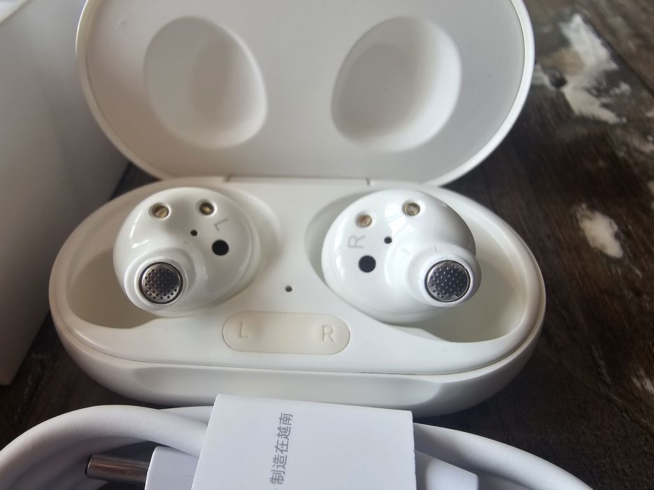 Samsung Buds+ plus R175 безжични слушалки