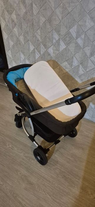 Продам детскую коляску 3+1