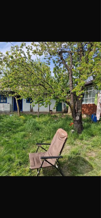 Vand casa batraneasca in localitatea Burlesti jud.Botosani