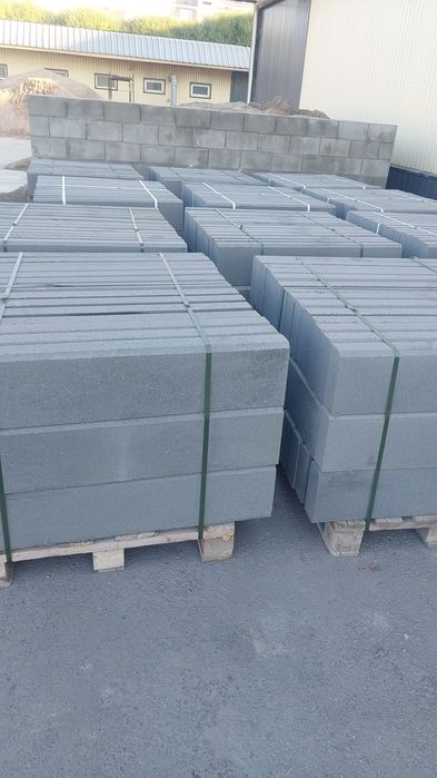 Поребрик бордюр садовый.