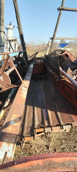 Комбайн продам со свальной жаткой