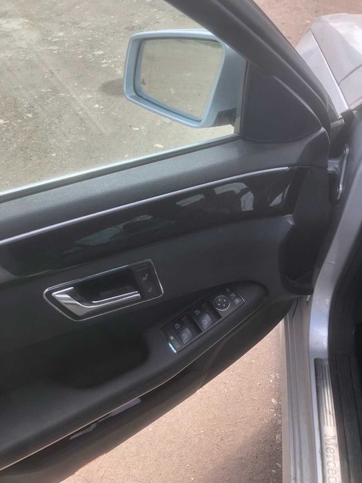 Mercedes Benz e 350 4matik