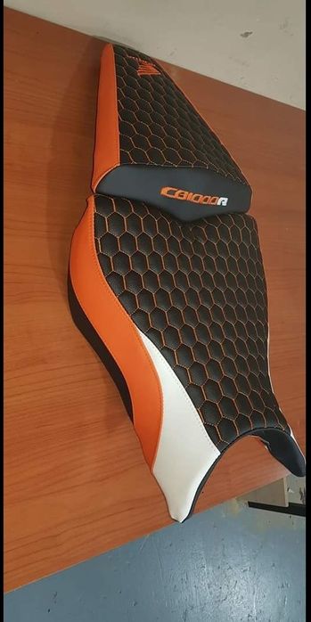 Tapiterii moto profesional