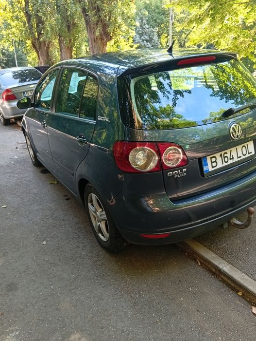 Vând wolkswagen golf plus    dusa din germania și anscrisa de mine pe Romania de 2 luni