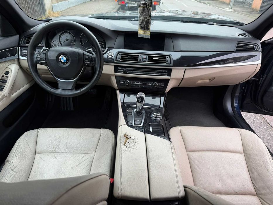 Dezmembrez BMW Seria 5 F10/F11 3.0 diesel Euro 5 2011 automat N57