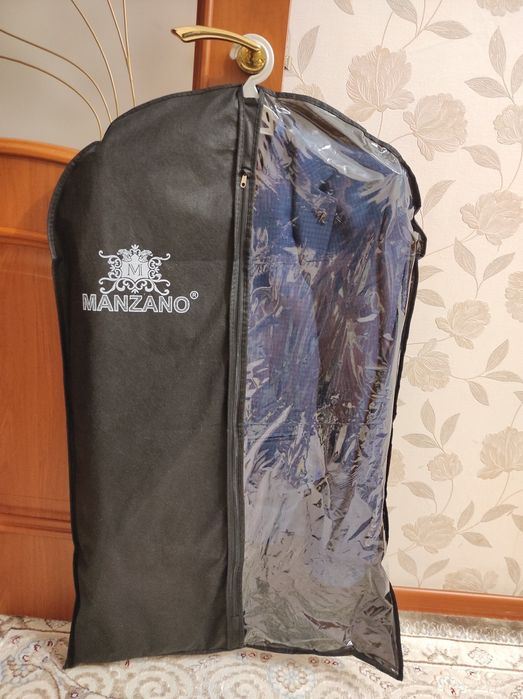 Продается костюм тройка