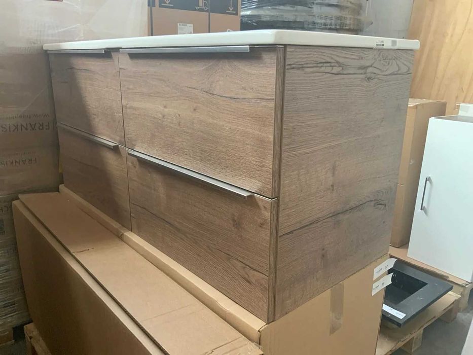 висящ шкаф за баня