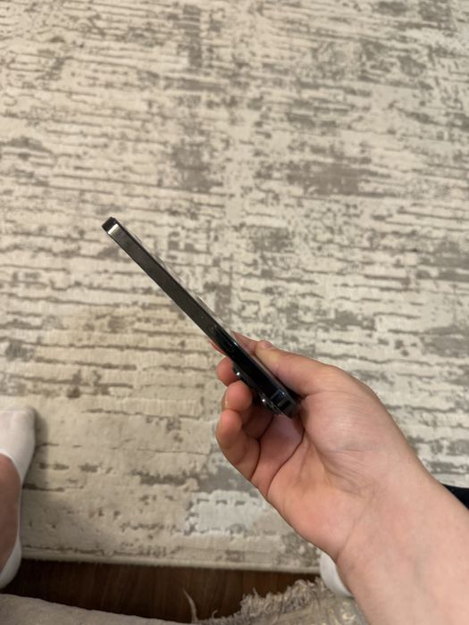 Iphone 14 pro черный цвет