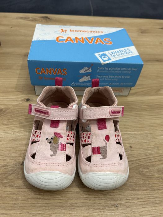 Сандали за момиче Biomecanics 21 номер