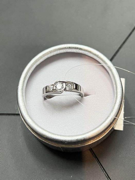 Золотые изделия продам