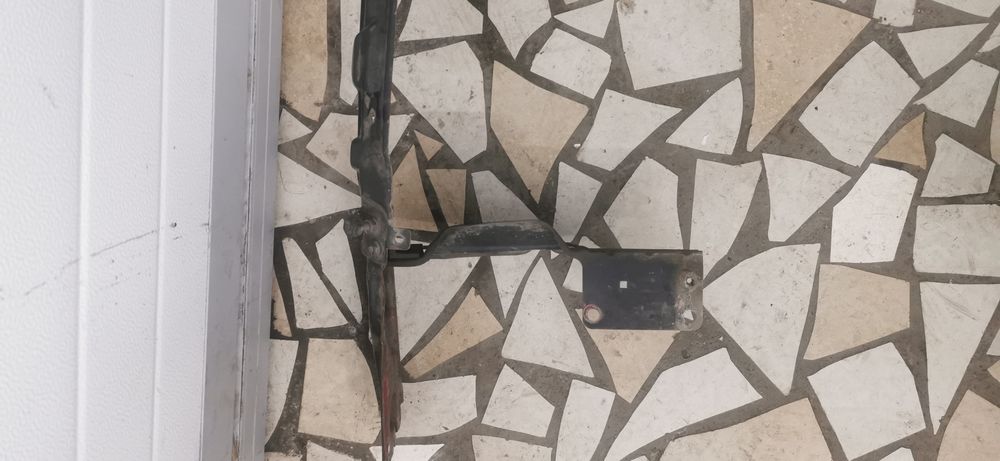 Телевизор ауди 80б4