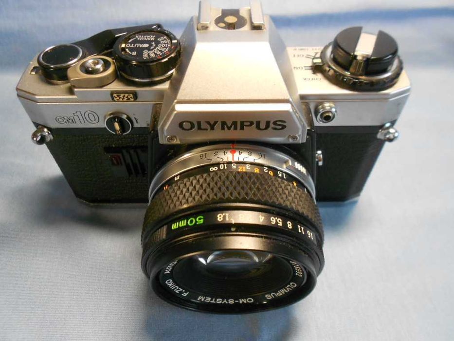 Olympus om10 cu obiectiv zuiko auto-s 1.8 50, aparat foto film clasic