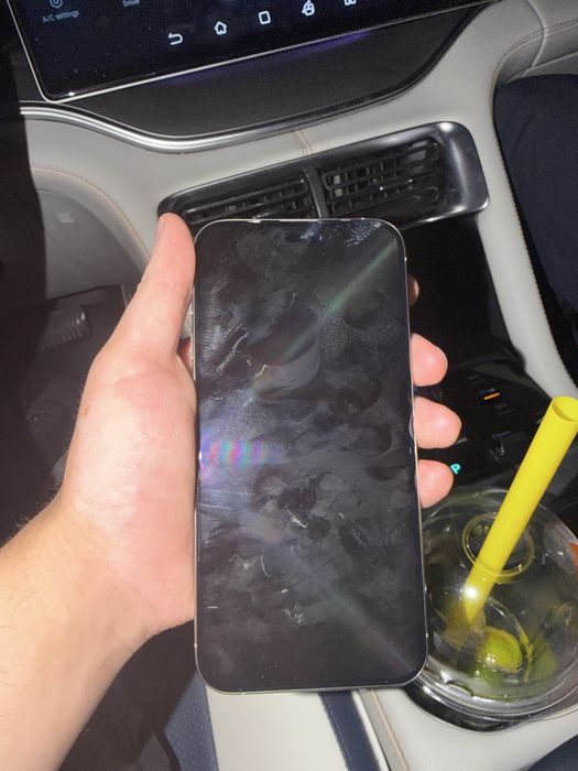 Iphone 15 max krishka singan
