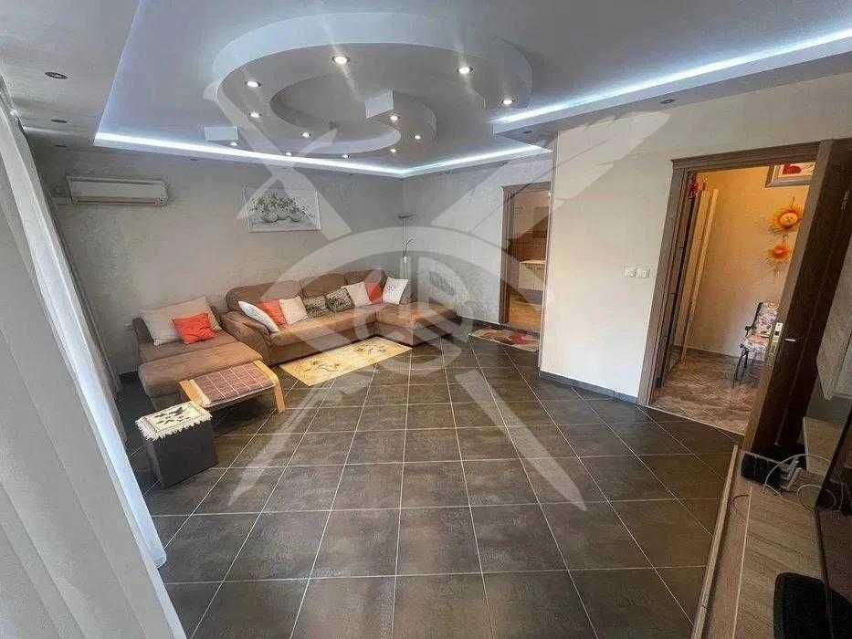 Тристаен апартамент в гр.Бургас