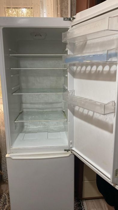 Продам холодильник