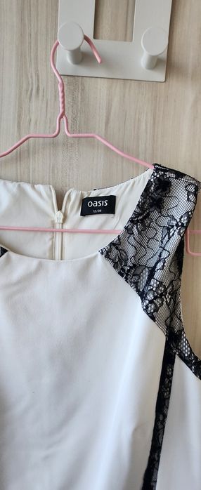 Рокля вталена 1 бр