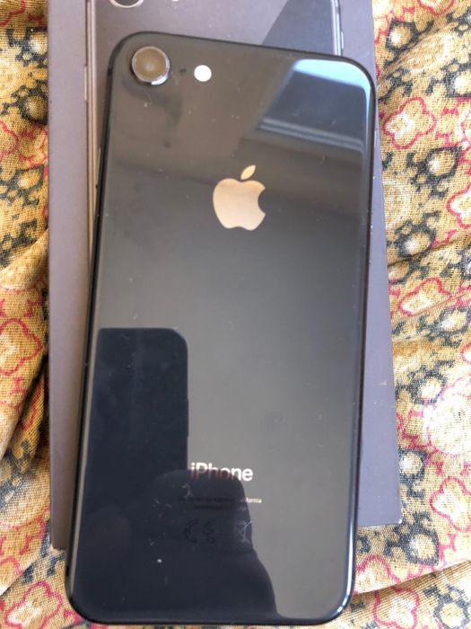 Айфон 8 64гб