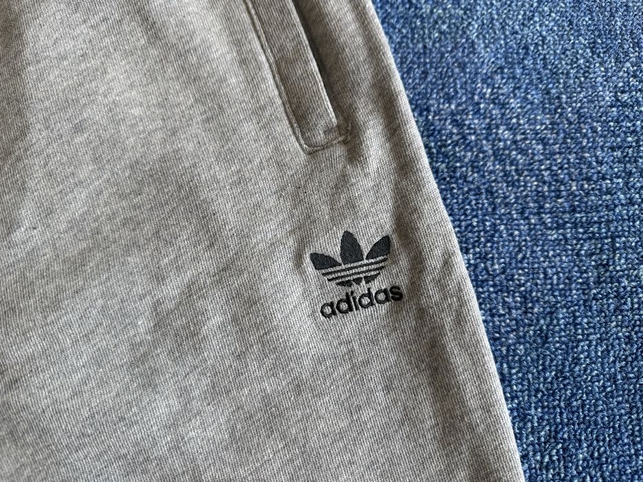 Adidas Essential ОРИГИНАЛЕН мъжки къси панталони - S и XL