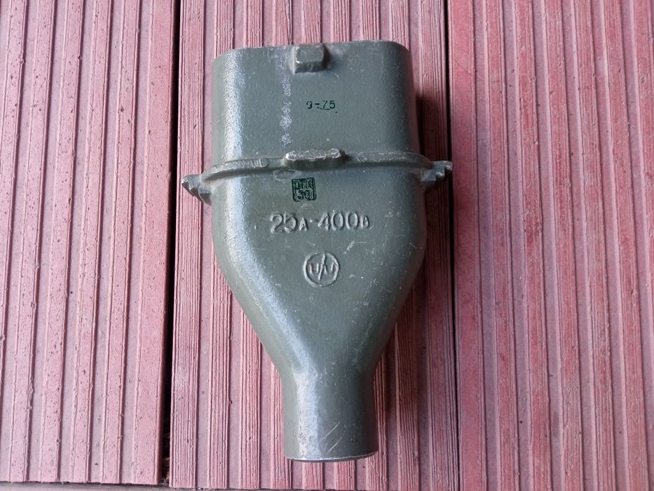 Разъем кабеля 380 вольт