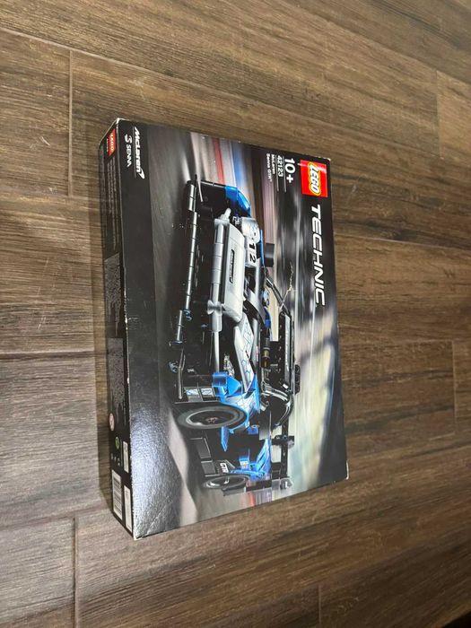 LEGO Technic McLaren Senna GTR 42123