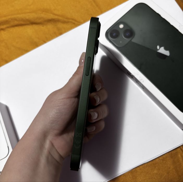 Vand Iphone 13 verde